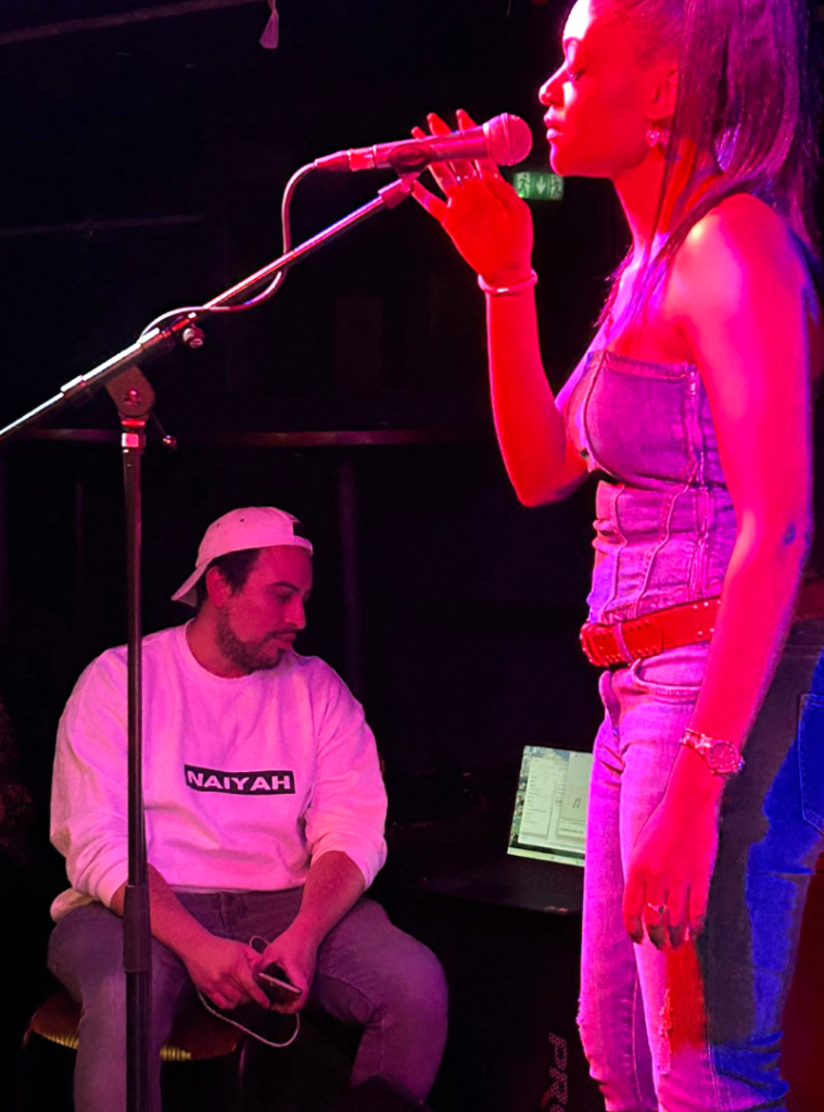 naiyah-live-gig-concert-london-shoreditch-the-star-in-shoreditch-show-music-artist-singer-2024-naiyah-show